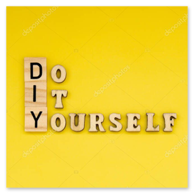 Sedia rovinata trasformata in seduta elegante